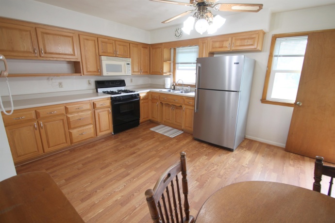 1407 Hackberry, MACHESNEY PARK, Illinois 61115, 3 Bedrooms Bedrooms, ,2 BathroomsBathrooms,House,For Sale,Hackberry,202602055