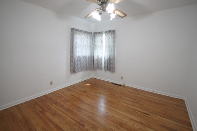 1407 Hackberry, MACHESNEY PARK, Illinois 61115, 3 Bedrooms Bedrooms, ,2 BathroomsBathrooms,House,For Sale,Hackberry,202602055