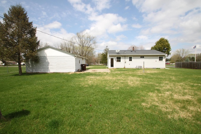 1407 Hackberry, MACHESNEY PARK, Illinois 61115, 3 Bedrooms Bedrooms, ,2 BathroomsBathrooms,House,For Sale,Hackberry,202602055