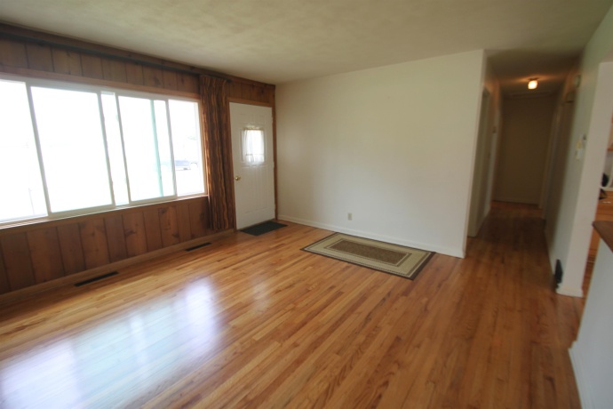 1407 Hackberry, MACHESNEY PARK, Illinois 61115, 3 Bedrooms Bedrooms, ,2 BathroomsBathrooms,House,For Sale,Hackberry,202602055