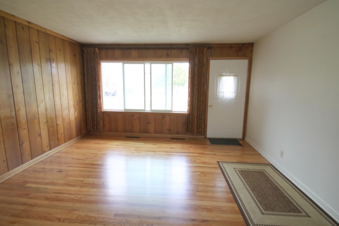 1407 Hackberry, MACHESNEY PARK, Illinois 61115, 3 Bedrooms Bedrooms, ,2 BathroomsBathrooms,House,For Sale,Hackberry,202602055