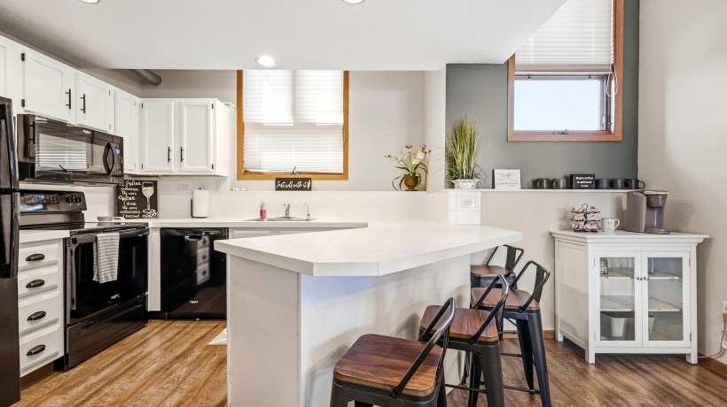 109 Walnut Hill, GALENA, Illinois 61036, 2 Bedrooms Bedrooms, ,2 BathroomsBathrooms,Condominium,For Sale,Walnut Hill,202602057