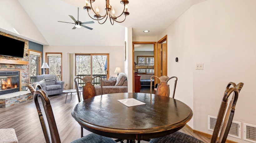 109 Walnut Hill, GALENA, Illinois 61036, 2 Bedrooms Bedrooms, ,2 BathroomsBathrooms,Condominium,For Sale,Walnut Hill,202602057