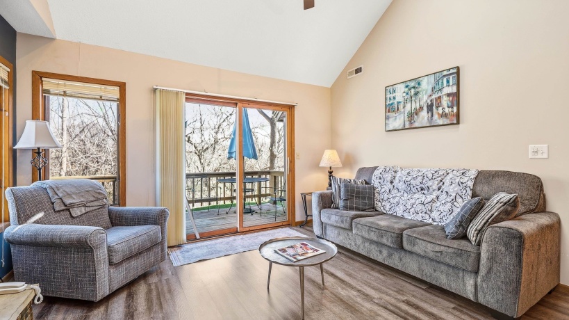 109 Walnut Hill, GALENA, Illinois 61036, 2 Bedrooms Bedrooms, ,2 BathroomsBathrooms,Condominium,For Sale,Walnut Hill,202602057