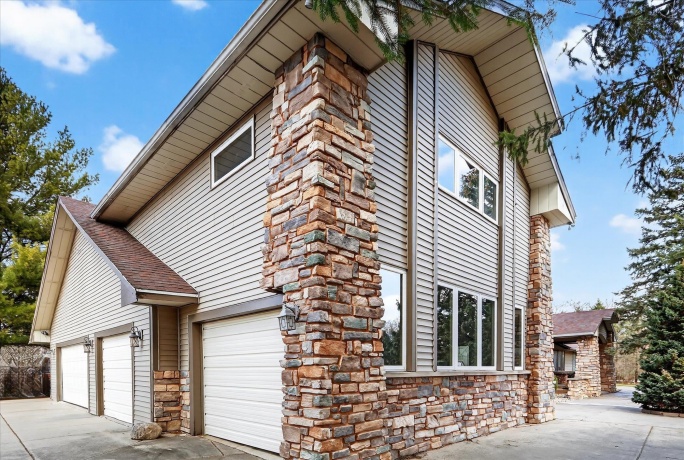 5992 Palisades, ROCKFORD, Illinois 61109, 5 Bedrooms Bedrooms, ,3 BathroomsBathrooms,House,For Sale,Palisades,202601710