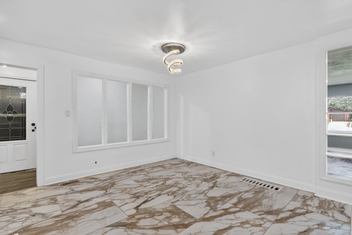 3229 Blackstone, ROCKFORD, Illinois 61101, 4 Bedrooms Bedrooms, ,3 BathroomsBathrooms,House,For Sale,Blackstone,202602060