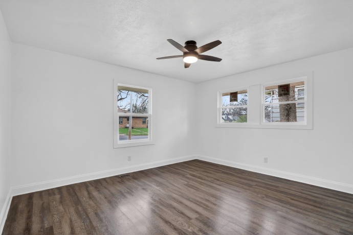 3229 Blackstone, ROCKFORD, Illinois 61101, 4 Bedrooms Bedrooms, ,3 BathroomsBathrooms,House,For Sale,Blackstone,202602060