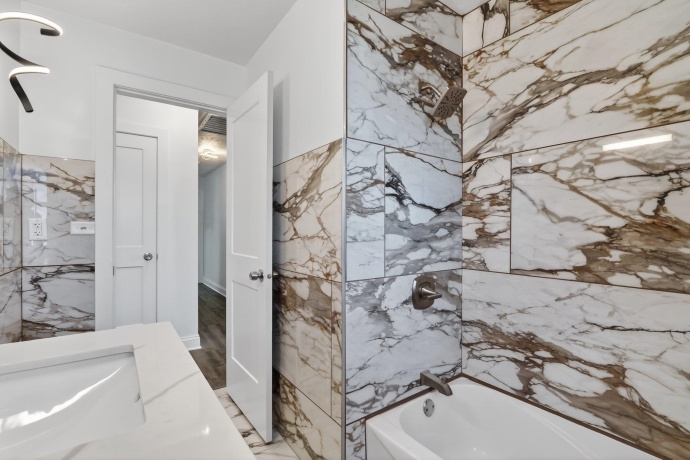 3229 Blackstone, ROCKFORD, Illinois 61101, 4 Bedrooms Bedrooms, ,3 BathroomsBathrooms,House,For Sale,Blackstone,202602060