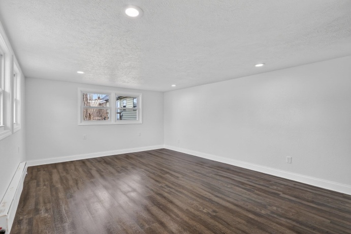 3229 Blackstone, ROCKFORD, Illinois 61101, 4 Bedrooms Bedrooms, ,3 BathroomsBathrooms,House,For Sale,Blackstone,202602060