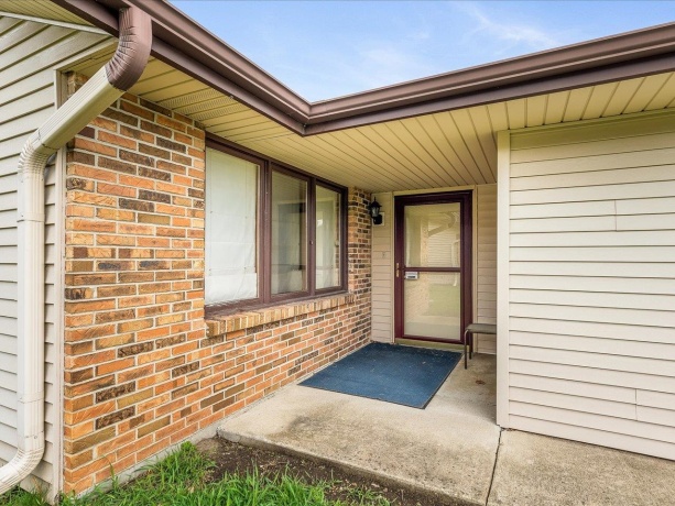 7487 Colosseum #4, ROCKFORD, Illinois 61107, 2 Bedrooms Bedrooms, ,2 BathroomsBathrooms,Condominium,For Sale,Colosseum #4,202602062