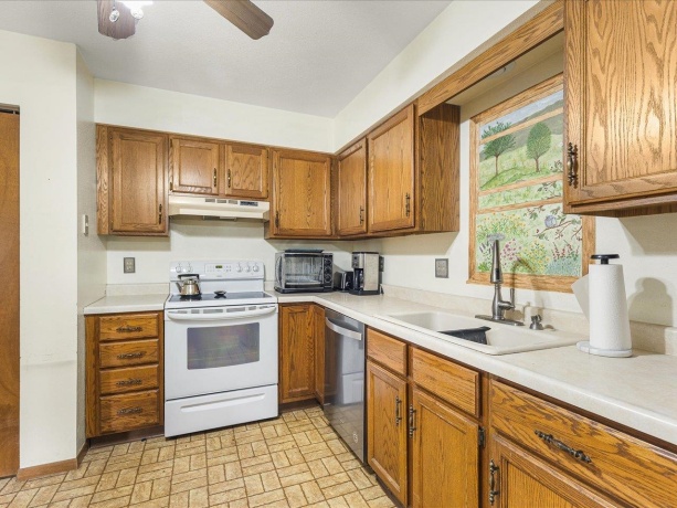 7487 Colosseum #4, ROCKFORD, Illinois 61107, 2 Bedrooms Bedrooms, ,2 BathroomsBathrooms,Condominium,For Sale,Colosseum #4,202602062