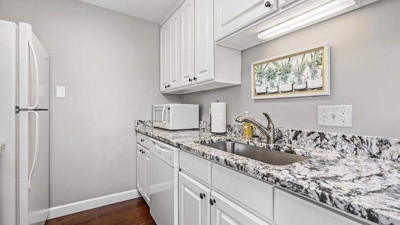 4 Cedar Bluff, GALENA, Illinois 61036, 3 Bedrooms Bedrooms, ,3 BathroomsBathrooms,Condominium,For Sale,Cedar Bluff,202602063