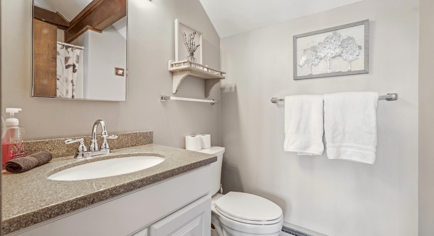 4 Cedar Bluff, GALENA, Illinois 61036, 3 Bedrooms Bedrooms, ,3 BathroomsBathrooms,Condominium,For Sale,Cedar Bluff,202602063