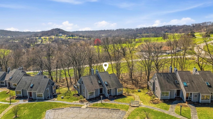 4 Cedar Bluff, GALENA, Illinois 61036, 3 Bedrooms Bedrooms, ,3 BathroomsBathrooms,Condominium,For Sale,Cedar Bluff,202602063