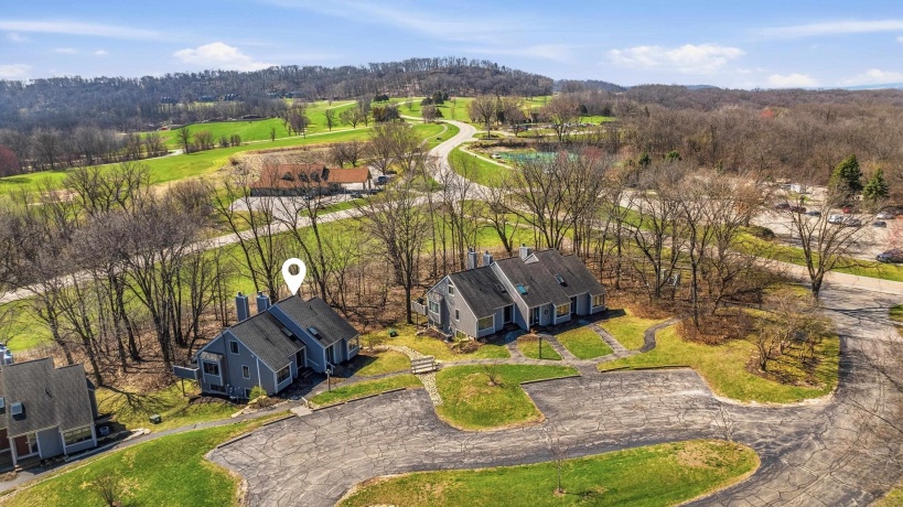 4 Cedar Bluff, GALENA, Illinois 61036, 3 Bedrooms Bedrooms, ,3 BathroomsBathrooms,Condominium,For Sale,Cedar Bluff,202602063