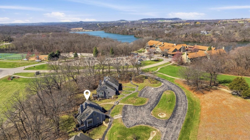 4 Cedar Bluff, GALENA, Illinois 61036, 3 Bedrooms Bedrooms, ,3 BathroomsBathrooms,Condominium,For Sale,Cedar Bluff,202602063