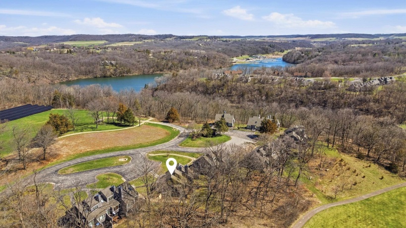 4 Cedar Bluff, GALENA, Illinois 61036, 3 Bedrooms Bedrooms, ,3 BathroomsBathrooms,Condominium,For Sale,Cedar Bluff,202602063