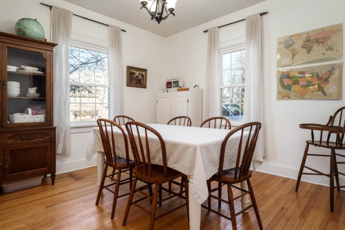 1133 Staver, FREEPORT, Illinois 61032, 2 Bedrooms Bedrooms, ,1 BathroomBathrooms,House,For Sale,Staver,202602065