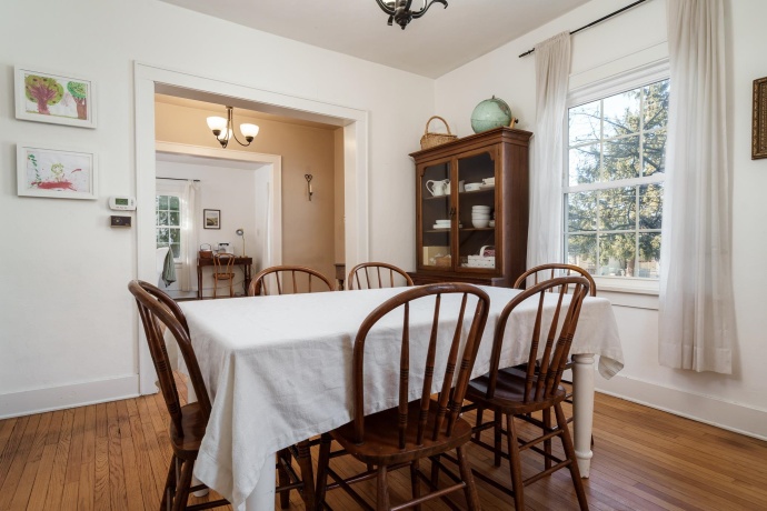 1133 Staver, FREEPORT, Illinois 61032, 2 Bedrooms Bedrooms, ,1 BathroomBathrooms,House,For Sale,Staver,202602065