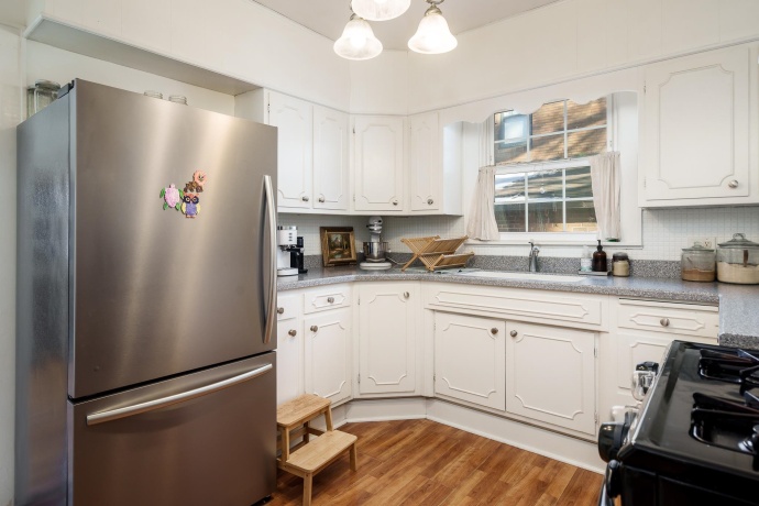 1133 Staver, FREEPORT, Illinois 61032, 2 Bedrooms Bedrooms, ,1 BathroomBathrooms,House,For Sale,Staver,202602065