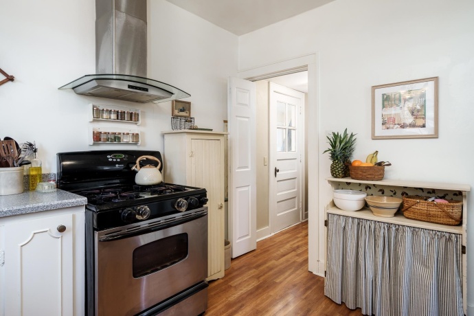 1133 Staver, FREEPORT, Illinois 61032, 2 Bedrooms Bedrooms, ,1 BathroomBathrooms,House,For Sale,Staver,202602065