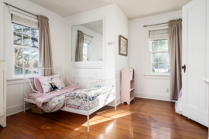 1133 Staver, FREEPORT, Illinois 61032, 2 Bedrooms Bedrooms, ,1 BathroomBathrooms,House,For Sale,Staver,202602065