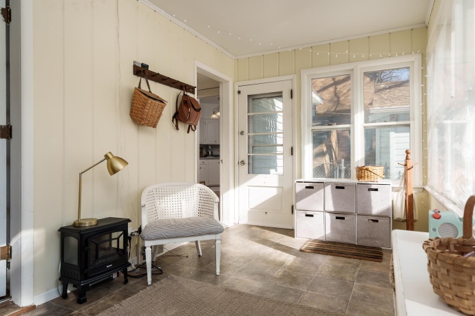 1133 Staver, FREEPORT, Illinois 61032, 2 Bedrooms Bedrooms, ,1 BathroomBathrooms,House,For Sale,Staver,202602065