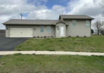 6952 Tupelo, LOVES PARK, Illinois 61111, 3 Bedrooms Bedrooms, ,2 BathroomsBathrooms,House,For Sale,Tupelo,202602068