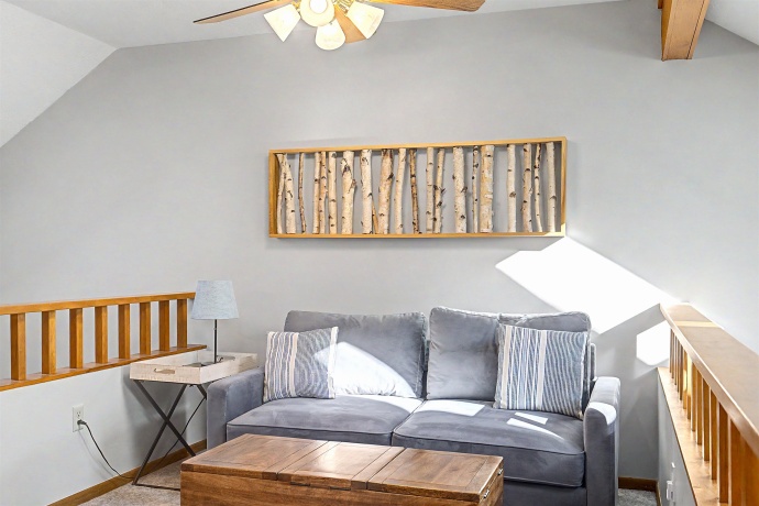 32 Creekwood, GALENA, Illinois 61036, 2 Bedrooms Bedrooms, ,2 BathroomsBathrooms,Condominium,For Sale,Creekwood,202602067