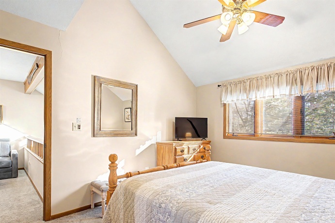 32 Creekwood, GALENA, Illinois 61036, 2 Bedrooms Bedrooms, ,2 BathroomsBathrooms,Condominium,For Sale,Creekwood,202602067