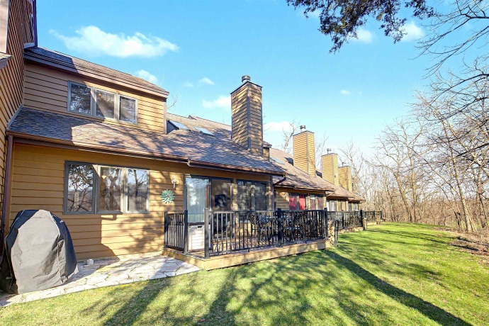 32 Creekwood, GALENA, Illinois 61036, 2 Bedrooms Bedrooms, ,2 BathroomsBathrooms,Condominium,For Sale,Creekwood,202602067