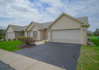 114 Katies Way, MOUNT MORRIS, Illinois 61054, 2 Bedrooms Bedrooms, ,2 BathroomsBathrooms,Condominium,For Sale,Katies Way,202602069