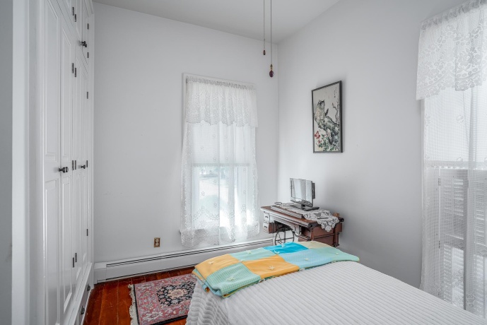 704 River, SABULA, Iowa 52070, 4 Bedrooms Bedrooms, ,3 BathroomsBathrooms,House,For Sale,River,202505950