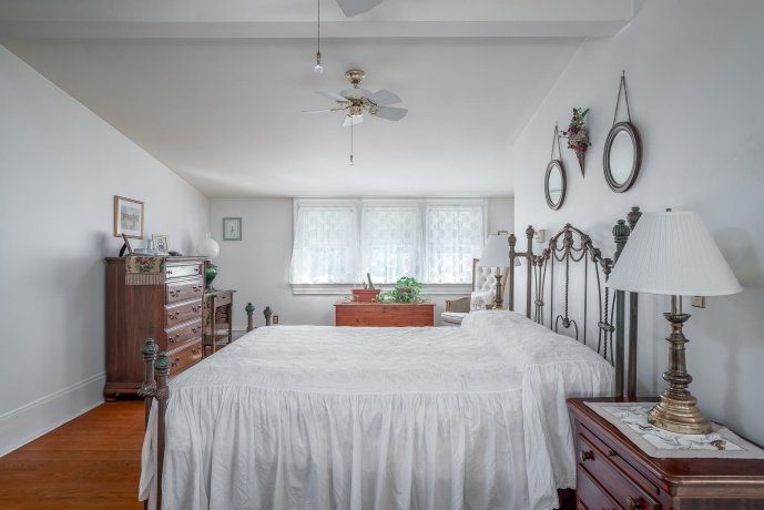 704 River, SABULA, Iowa 52070, 4 Bedrooms Bedrooms, ,3 BathroomsBathrooms,House,For Sale,River,202505950