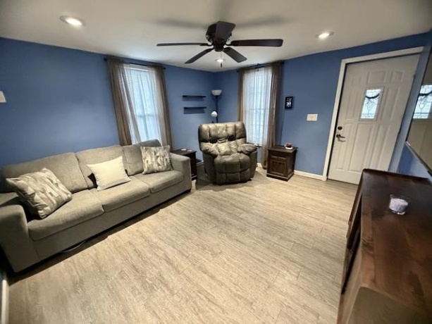 837 Gooding, LaSalle, Illinois 61301, 2 Bedrooms Bedrooms, ,1 BathroomBathrooms,House,For Sale,Gooding,202602073