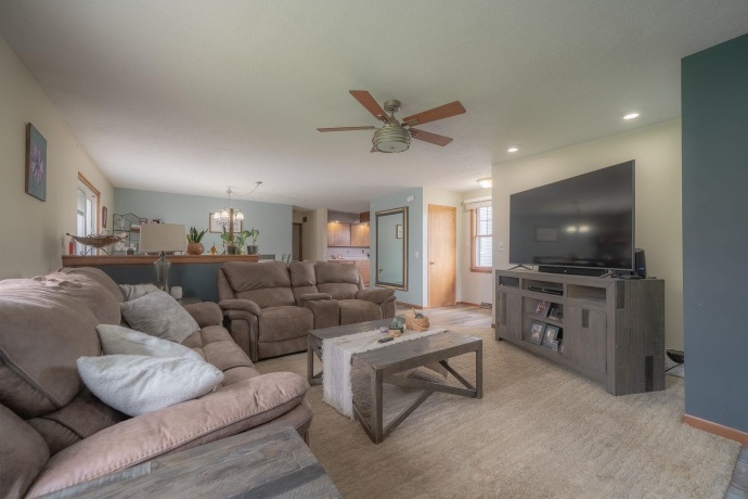 13802 Dorr, SOUTH BELOIT, Illinois 61080, 4 Bedrooms Bedrooms, ,3 BathroomsBathrooms,House,For Sale,Dorr,202602076