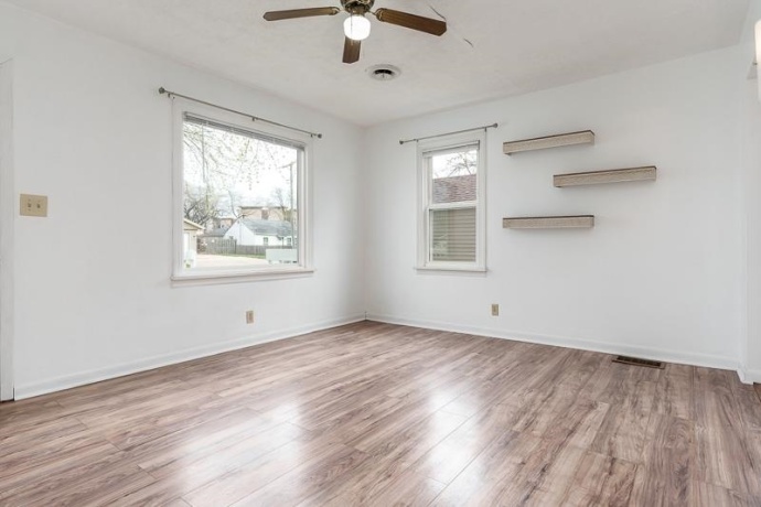 415 PERSHING, MACHESNEY PARK, Illinois 61115, 2 Bedrooms Bedrooms, ,1 BathroomBathrooms,House,For Sale,PERSHING,202602077