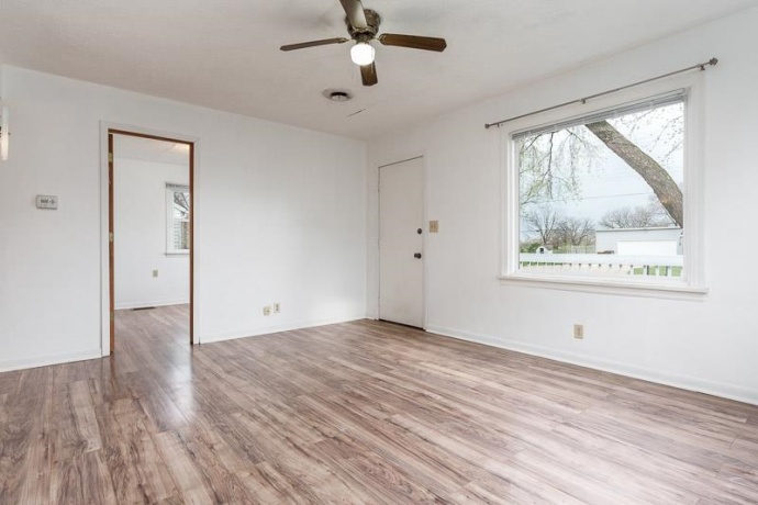 415 PERSHING, MACHESNEY PARK, Illinois 61115, 2 Bedrooms Bedrooms, ,1 BathroomBathrooms,House,For Sale,PERSHING,202602077