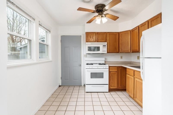 415 PERSHING, MACHESNEY PARK, Illinois 61115, 2 Bedrooms Bedrooms, ,1 BathroomBathrooms,House,For Sale,PERSHING,202602077