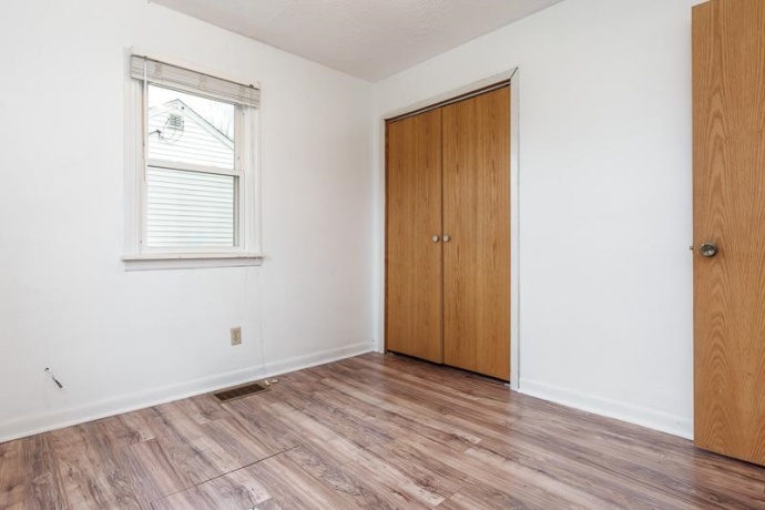 415 PERSHING, MACHESNEY PARK, Illinois 61115, 2 Bedrooms Bedrooms, ,1 BathroomBathrooms,House,For Sale,PERSHING,202602077