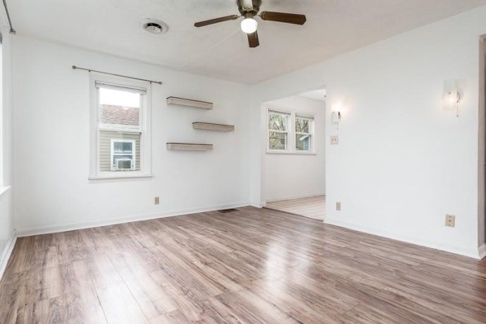 415 PERSHING, MACHESNEY PARK, Illinois 61115, 2 Bedrooms Bedrooms, ,1 BathroomBathrooms,House,For Sale,PERSHING,202602077