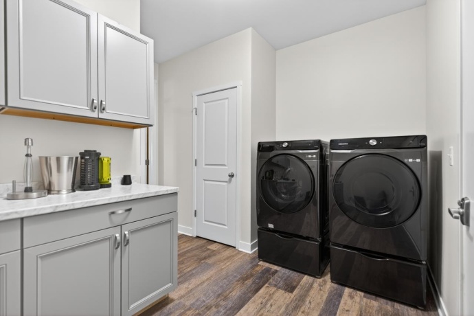 1103 Burlington, DAVIS JUNCTION, Illinois 61020, 4 Bedrooms Bedrooms, ,2 BathroomsBathrooms,House,For Sale,Burlington,202602083