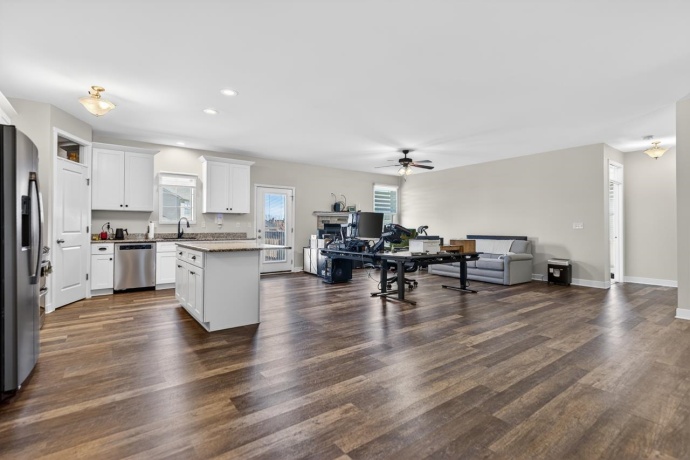 1103 Burlington, DAVIS JUNCTION, Illinois 61020, 4 Bedrooms Bedrooms, ,2 BathroomsBathrooms,House,For Sale,Burlington,202602083