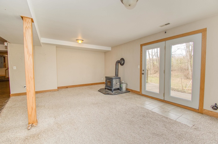 13800 Valley, EAST DUBUQUE, Illinois 61025, 4 Bedrooms Bedrooms, ,3 BathroomsBathrooms,House,For Sale,Valley,202602086