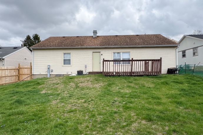 2247 Forest View, ROCKFORD, Illinois 61108, 3 Bedrooms Bedrooms, ,1 BathroomBathrooms,House,For Sale,Forest View,202602087