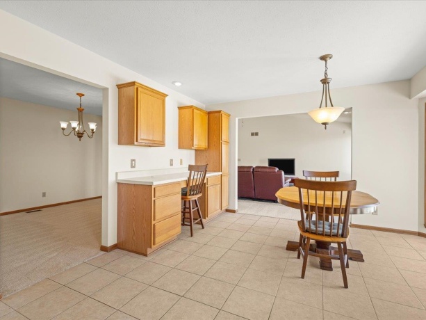 2170 Burnett, BELVIDERE, Illinois 61008, 3 Bedrooms Bedrooms, ,2 BathroomsBathrooms,House,For Sale,Burnett,202602091