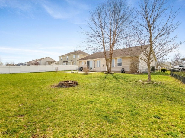 2170 Burnett, BELVIDERE, Illinois 61008, 3 Bedrooms Bedrooms, ,2 BathroomsBathrooms,House,For Sale,Burnett,202602091