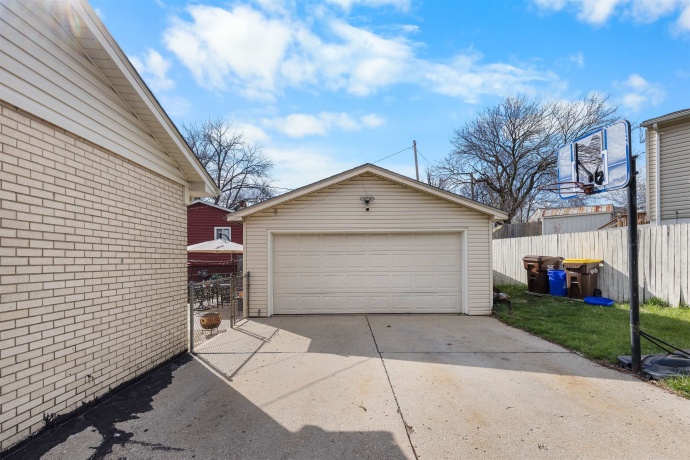 2931 Moor, ROCKFORD, Illinois 61109, 3 Bedrooms Bedrooms, ,1 BathroomBathrooms,House,For Sale,Moor,202602095