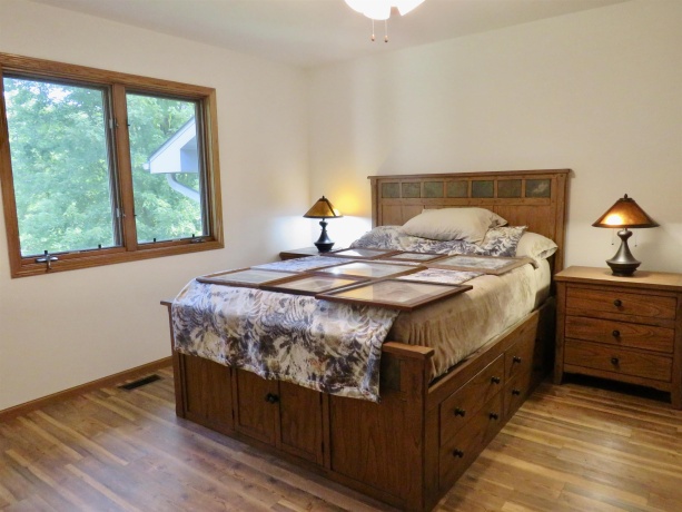 812 Shadow Bluff Drive, GALENA, Illinois 61036, 3 Bedrooms Bedrooms, ,3 BathroomsBathrooms,Condominium,For Sale,Shadow Bluff Drive,202505411