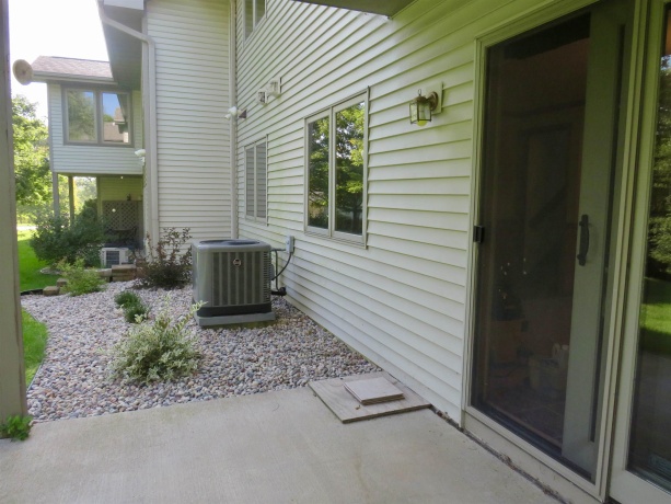 812 Shadow Bluff Drive, GALENA, Illinois 61036, 3 Bedrooms Bedrooms, ,3 BathroomsBathrooms,Condominium,For Sale,Shadow Bluff Drive,202505411